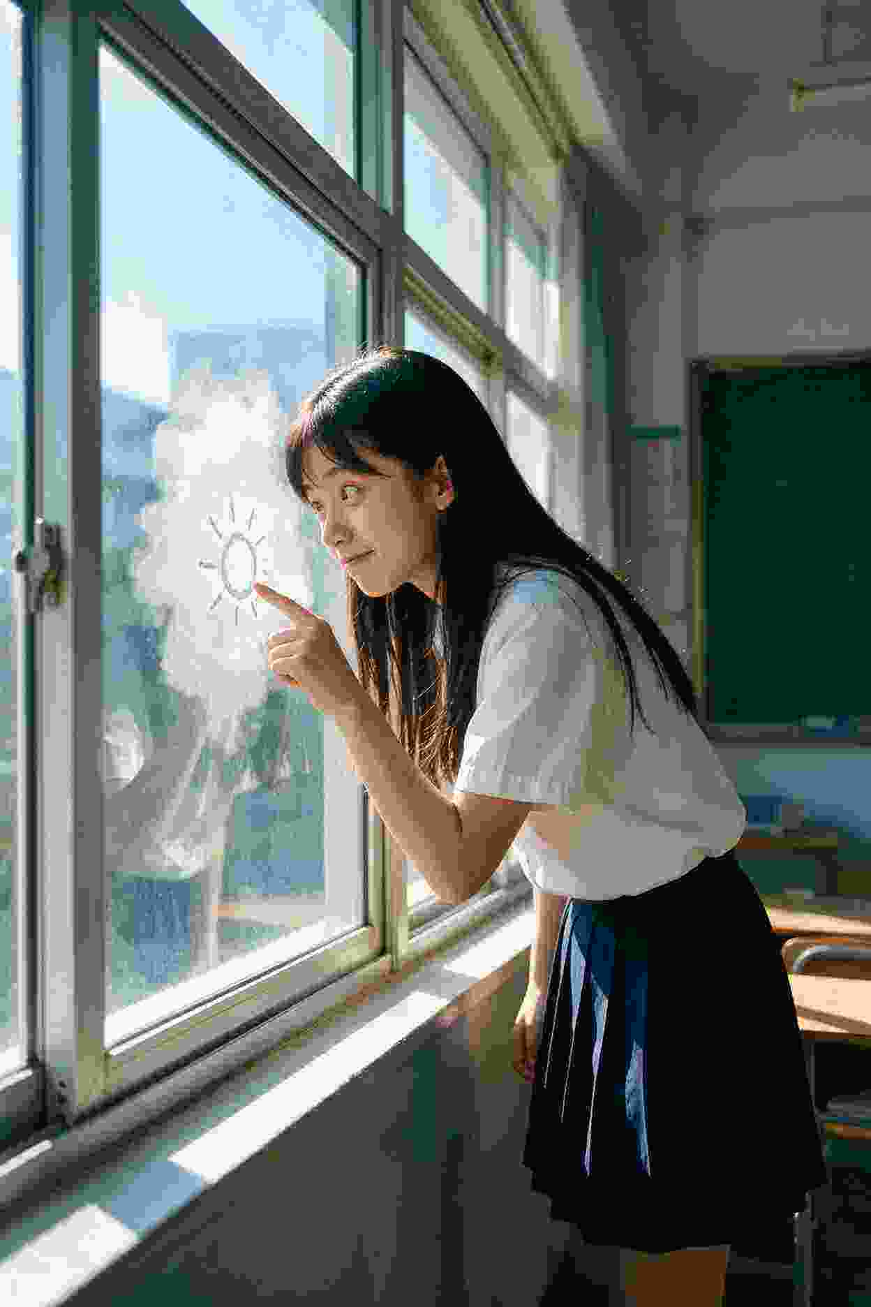 某某